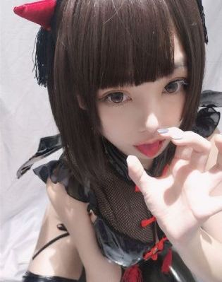 两人高清视频www_超清动漫免费观看